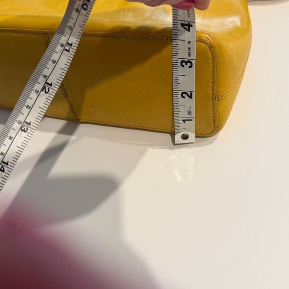 Good Condition Hobo Yellow Leather Shoulder Bag - Picture 8 of 10